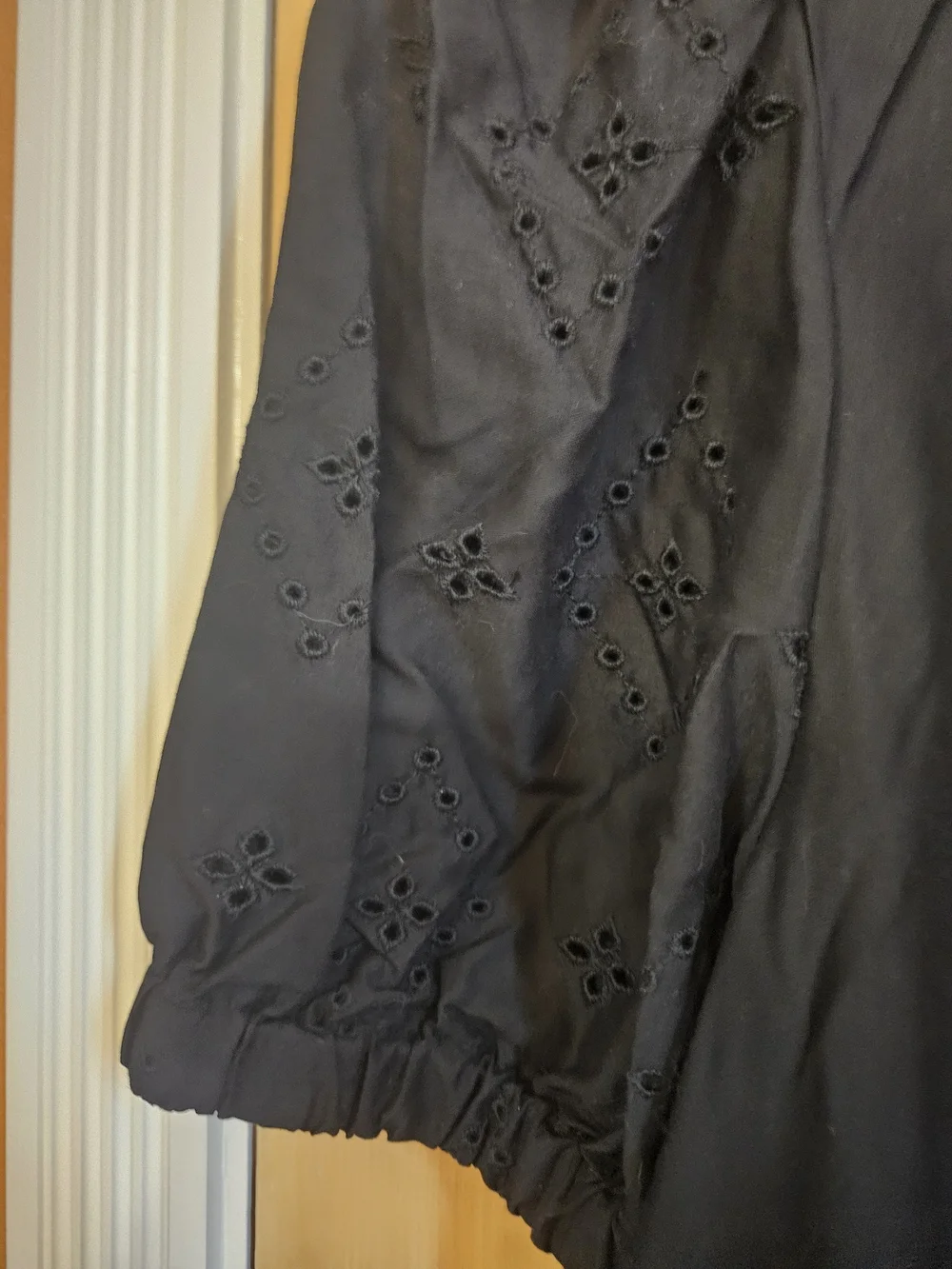 Old Navy Black Eyelet Puff Sleeve Blouse